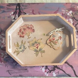 Floral Wooden Bath Vanity Tray with Gift Tag
